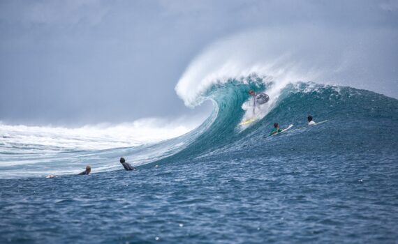 surfing